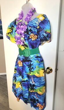 Mrs Roper Muumuu Graphic Print Hawaiian Tropical Luau Cruise Beach Party Dress L